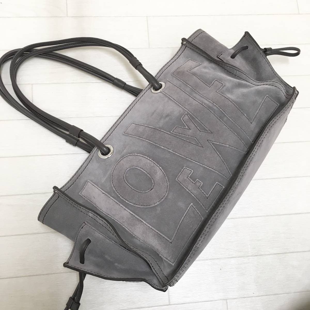 美品・シリアル付 ロエベ LOEWE ショッパー スエードトート 美品・シリアル付 ロエベ LOEWE ショッパー スエードトート