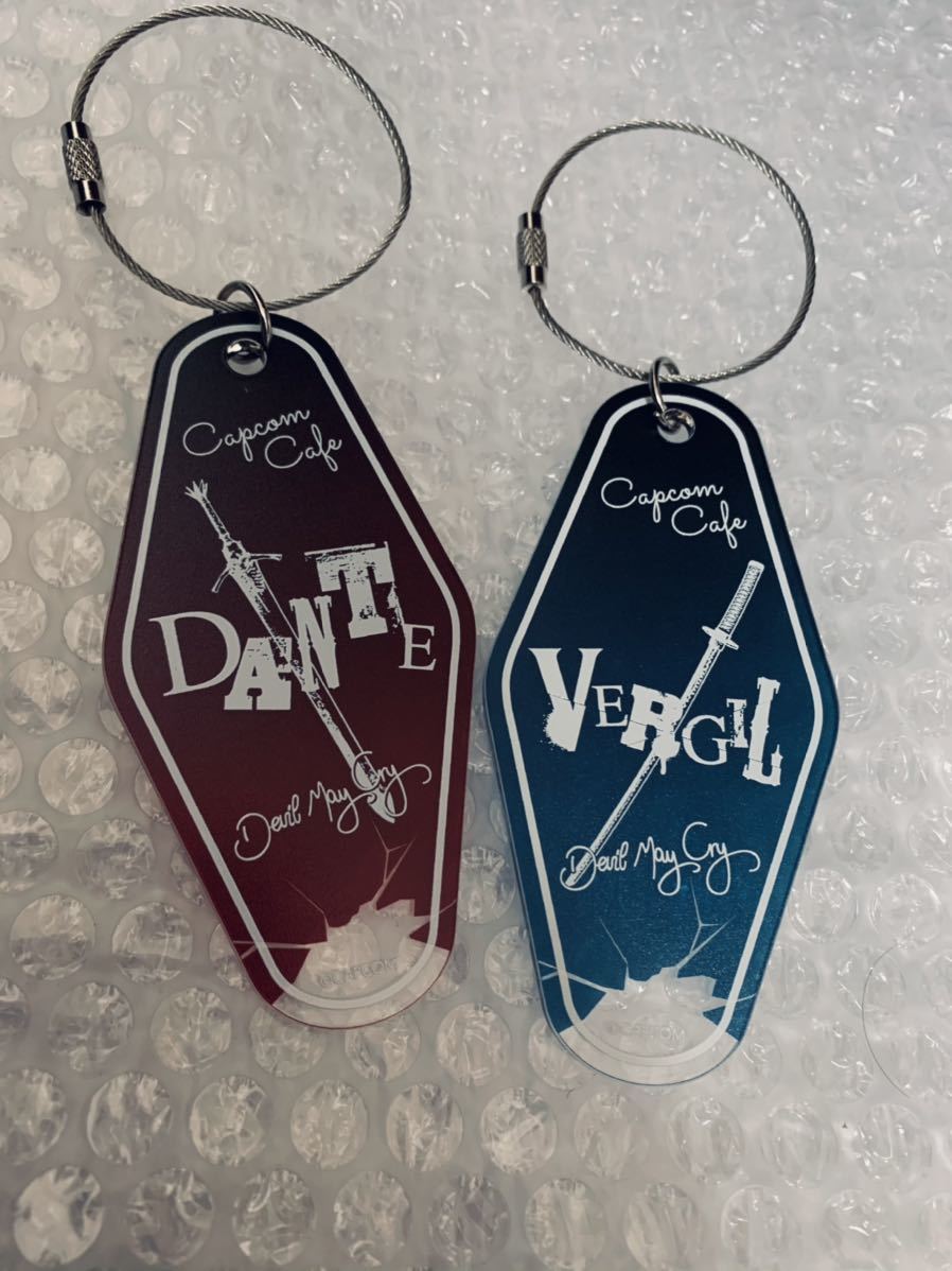 【送料無料】デビルメイクライ 5 モーテルキーホルダー ダンテ バージル カプコンカフェ DMC5 Devil May Cry 5 Capcom cafe アクキー_画像1