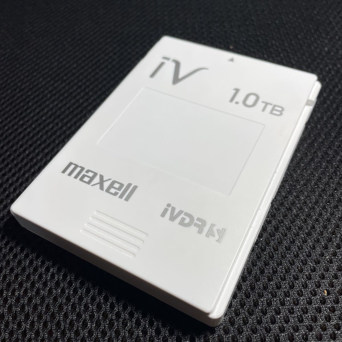 【2E11】⑧マクセル maxell　カセットハードディスク■M-VDRS1T.E アイヴィ iVDR-S 1.0TB ジャンク扱いカセットHDD_画像1