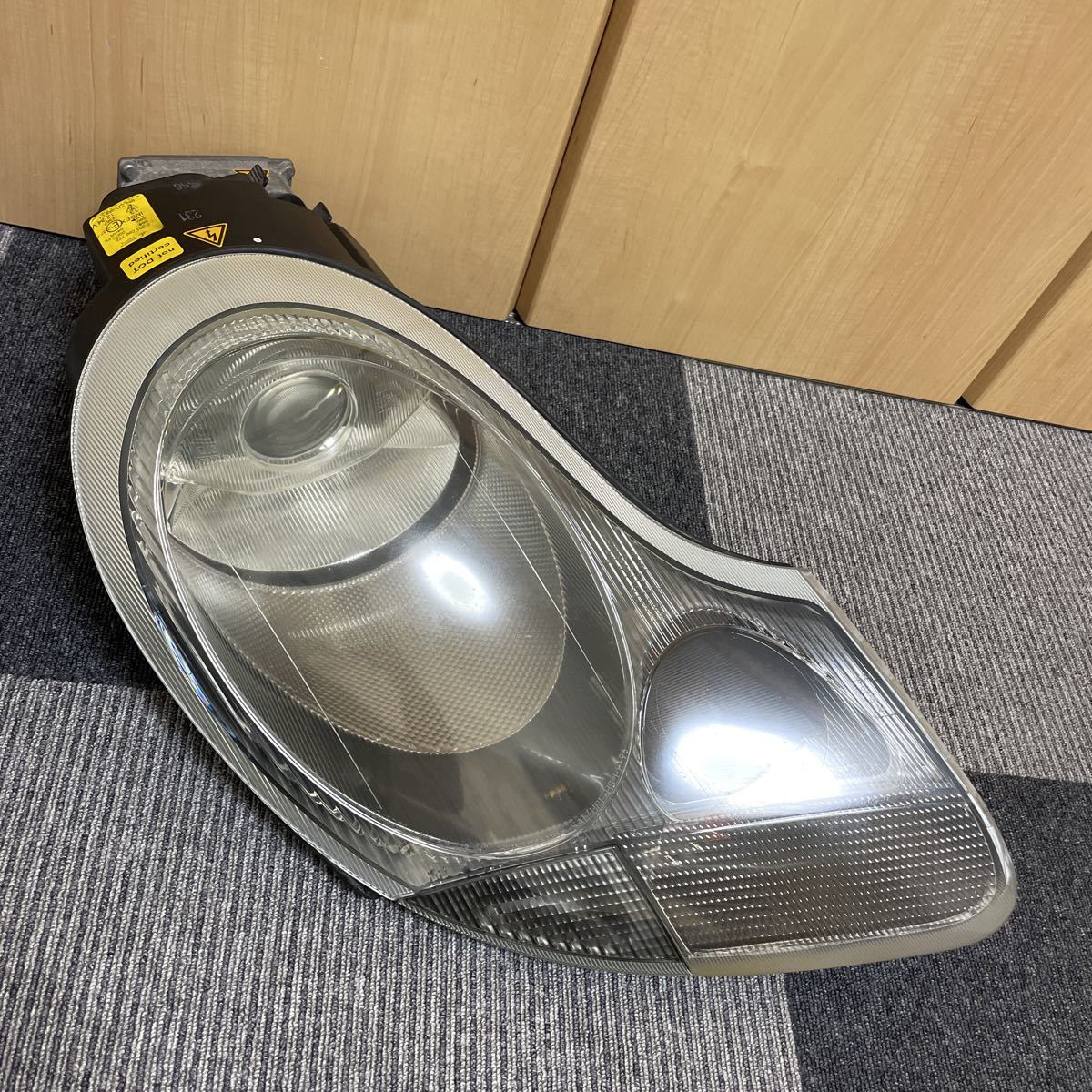 希少 ポルシェ 911 996 純正 HID ヘッドライト 右 運転席 986