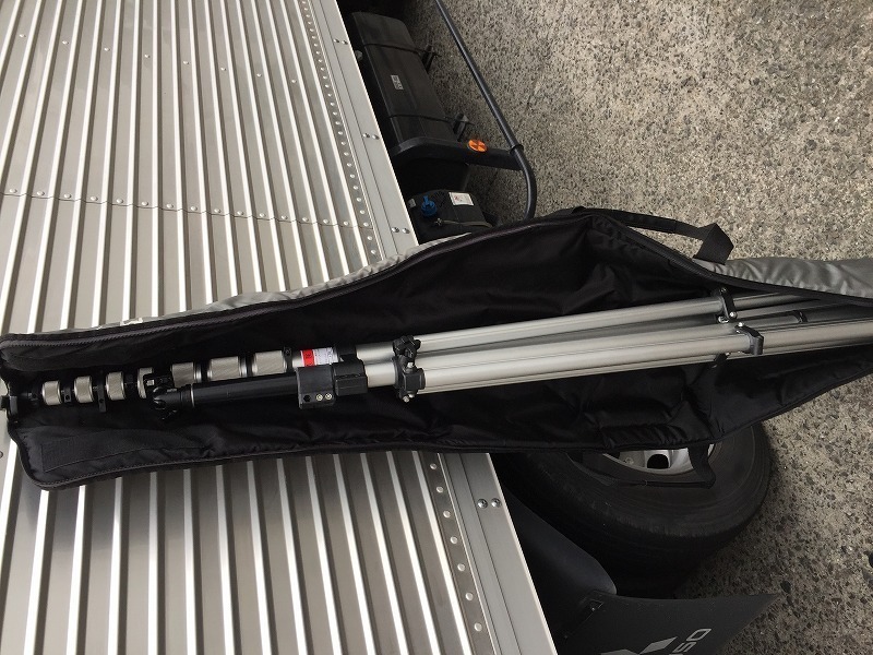 △日立 HITACHI 高所点検用 記録装置HV-KT350DZ 三脚付き 収納 △日立 HITACHI 高所点検用 記録装置HV-KT350DZ 三脚付き 収納