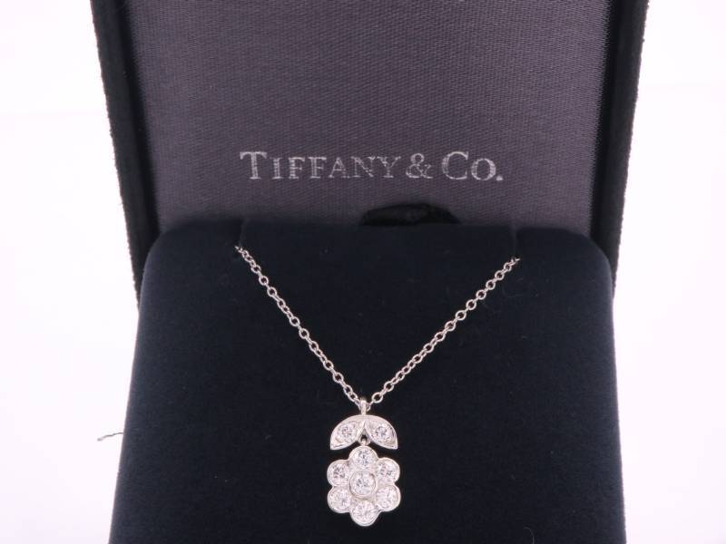 最新作得価 Tiffany Co. Tiffany pt950 ダイヤ フラワー ネックレスの通販 by サンフラン|ティファニーならラクマ ティファニー ネックレス レディース ガーデンフラワー ダイヤモンド ネックレス プラチナ TIFFANY PT950 中古