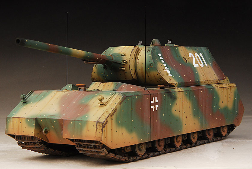 維1/35ドイツ超重戦車マウス完成品B307_画像1