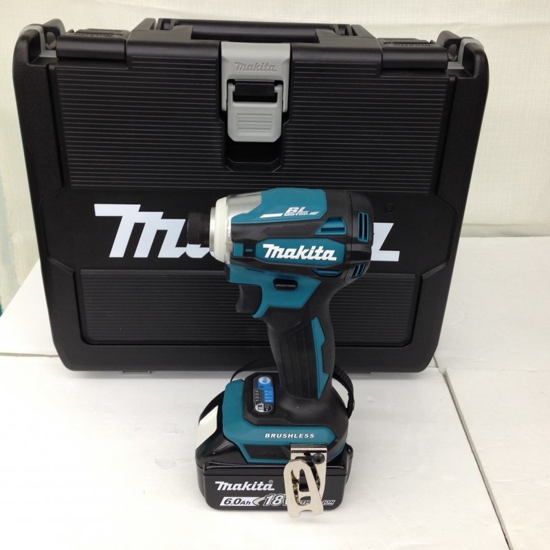 未使用 ｍａｋｉｔａ マキタ 青 充電式インパクトドライバ １８Ｖ ＴＤ１７２ＤＲＧＸ 電動工具/246