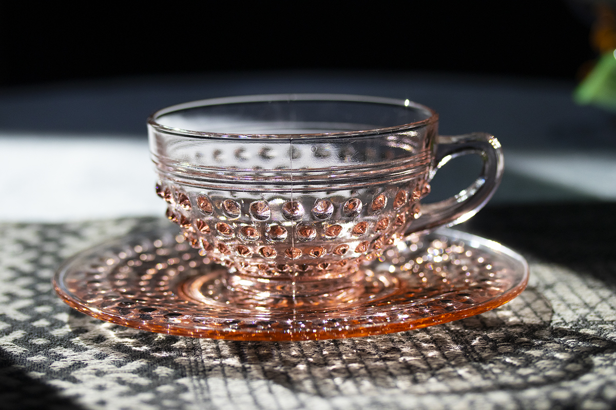 1940年代 アンカーホッキング ホブネイル ピンク カップ＆ソーサー 2客セット くもりあり コーヒー ティー 紅茶 ビンテージ アメリカ_画像2
