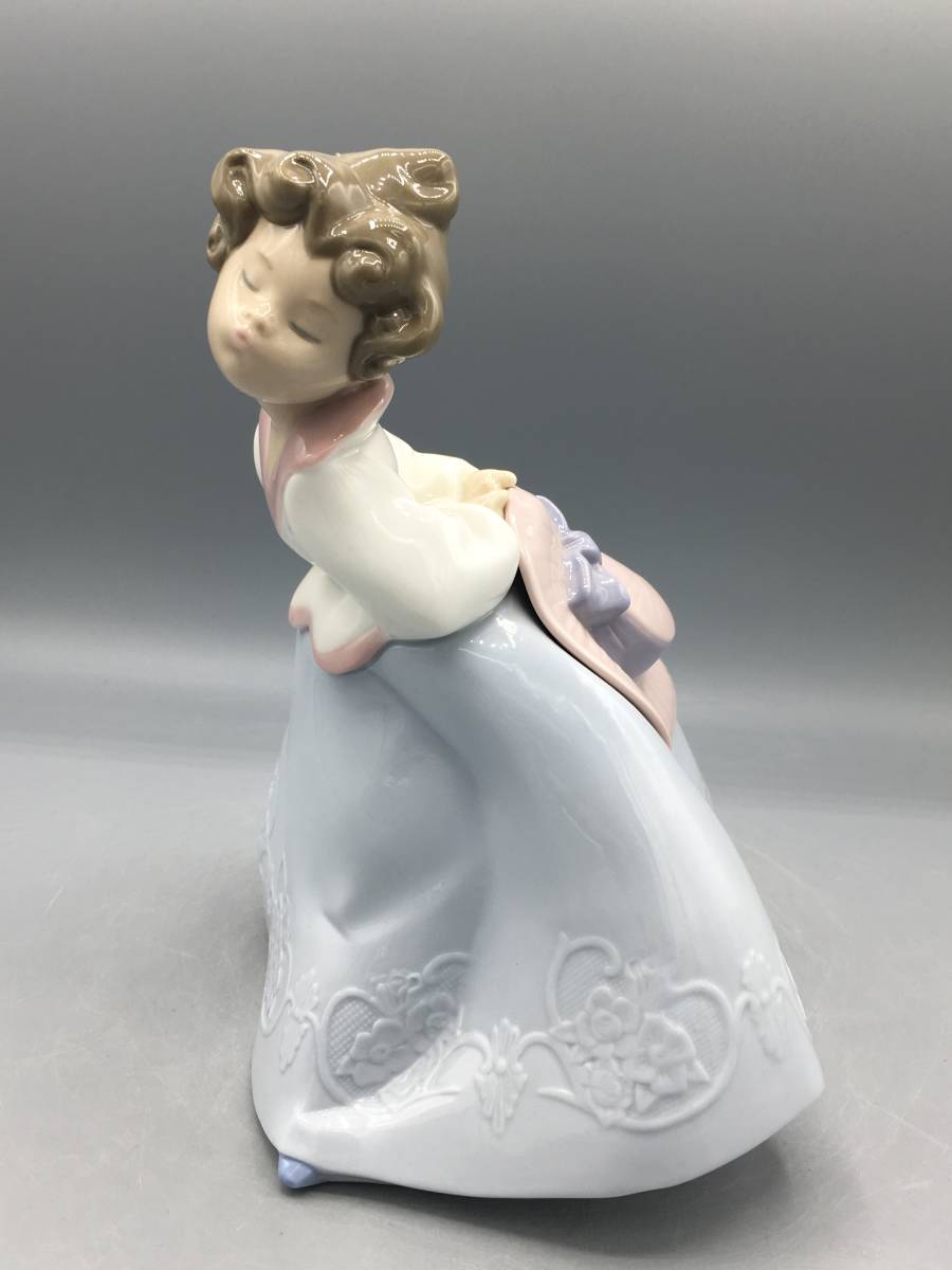 リヤドロ LLADRO ナオ 女の子 置物 フィギュリン 陶器 1328_画像1