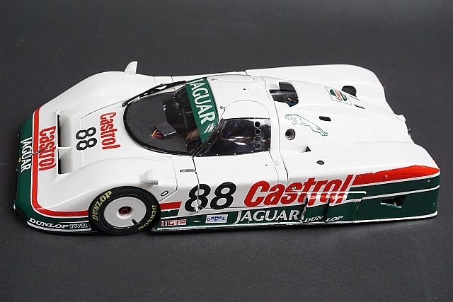 MOTORBOX モーターボックス EXOTO エグゾト 1/18 JAGUAR MOTORBOX モーターボックス EXOTO エグゾト 1/18 JAGUAR