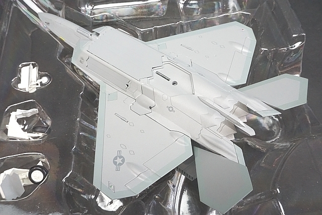 ★ ホビーマスター 1/72 ロッキード マーティン F-22 ラプター アメリカ空軍 第43戦闘航空団 ティンドル空軍基地 #01-4018 2006 HA2805_画像4