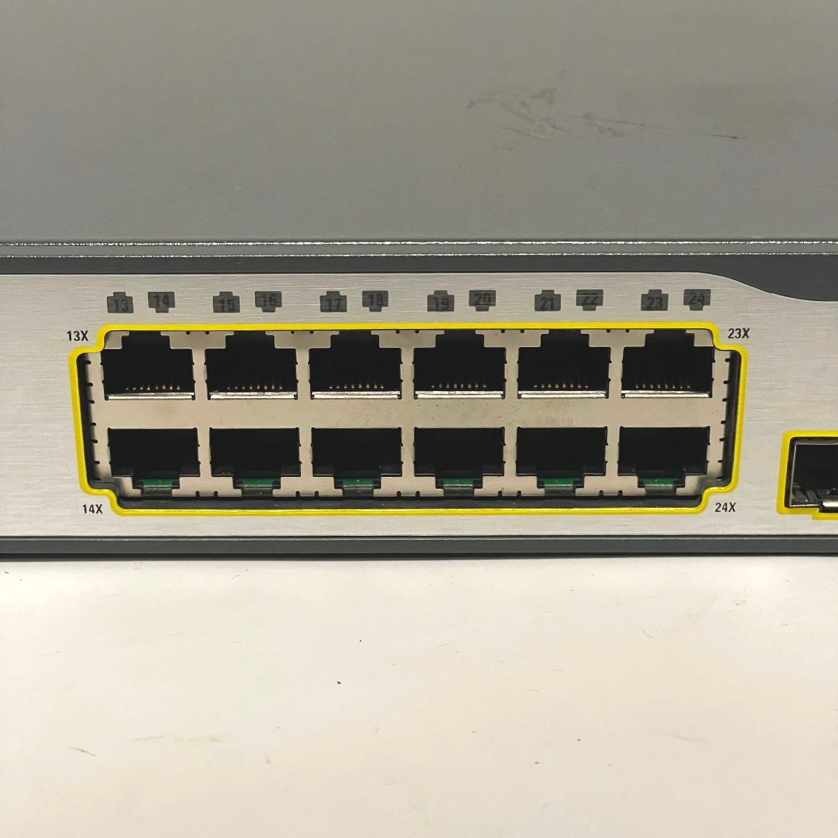 ■送料無料■CISCO シスコ Catalyst 3750シリーズ WS-C3750-24TS-E /T12_画像4