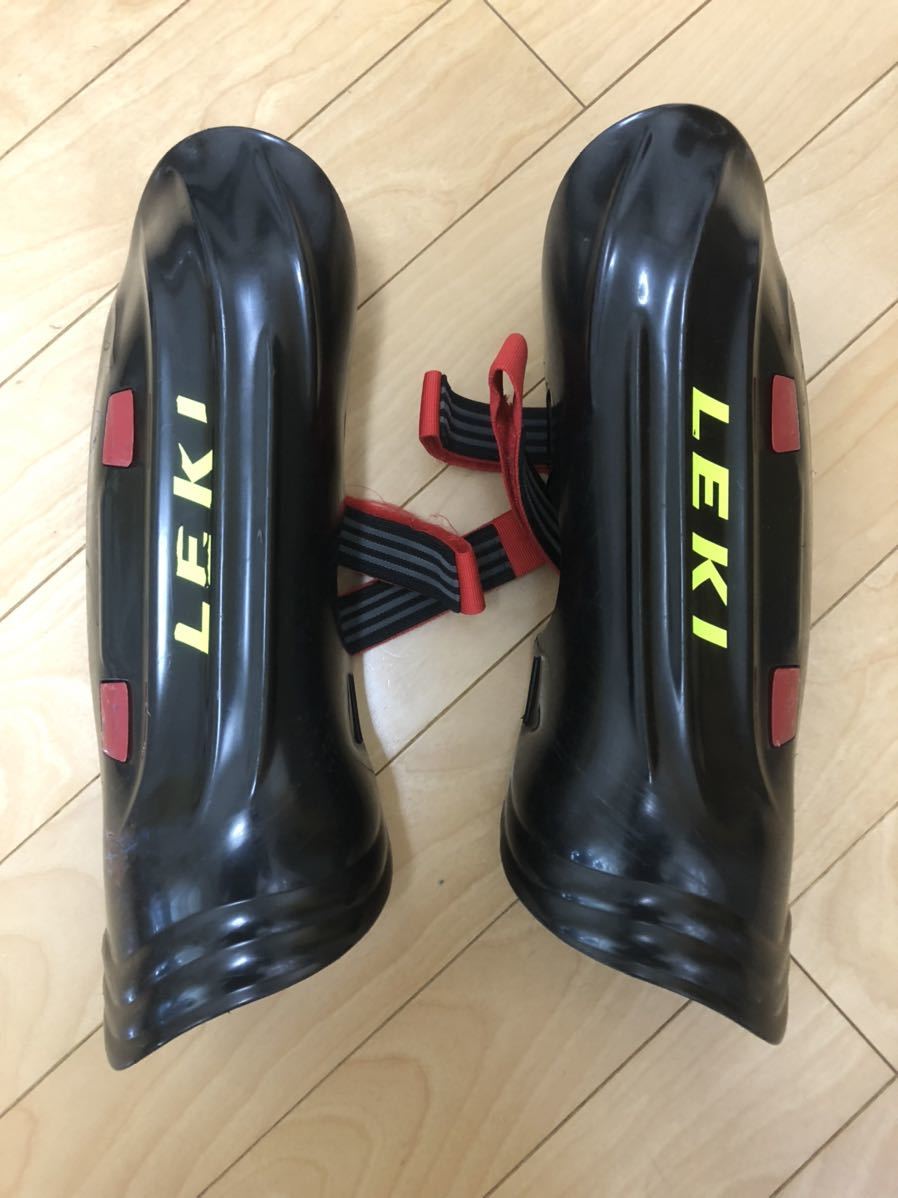 ずっと気になってた レキ カーボンレガース シンガード レガース