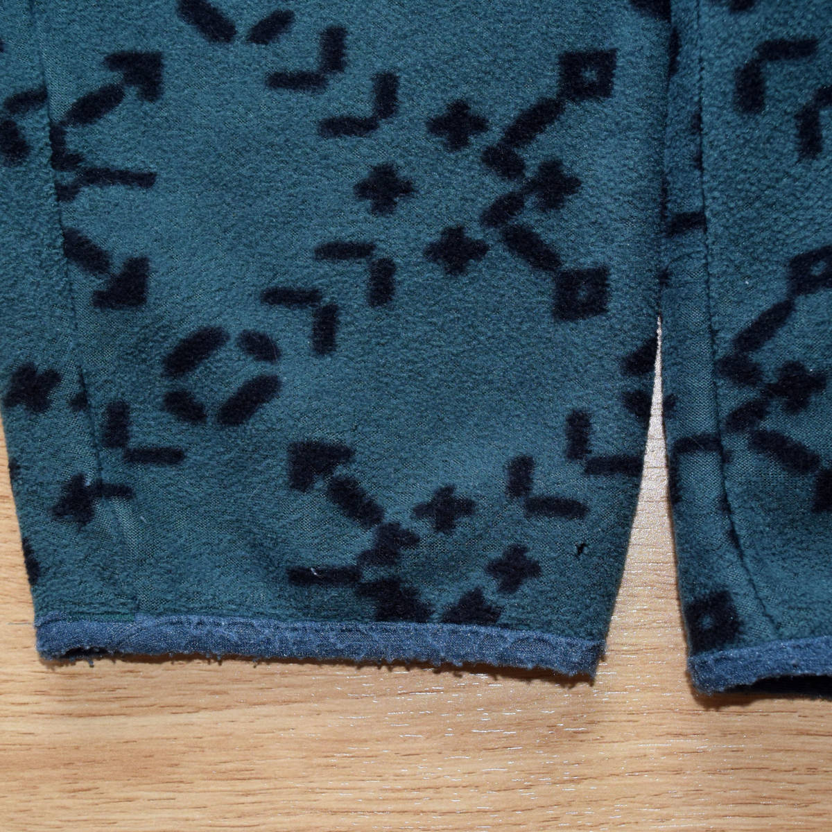 USA製 90s Old patagonia パタゴニア フリース シンチラ 総柄 値引販売 USA古着 チャコール シンチラ パタゴニア 90s プルオーバー フリース その他