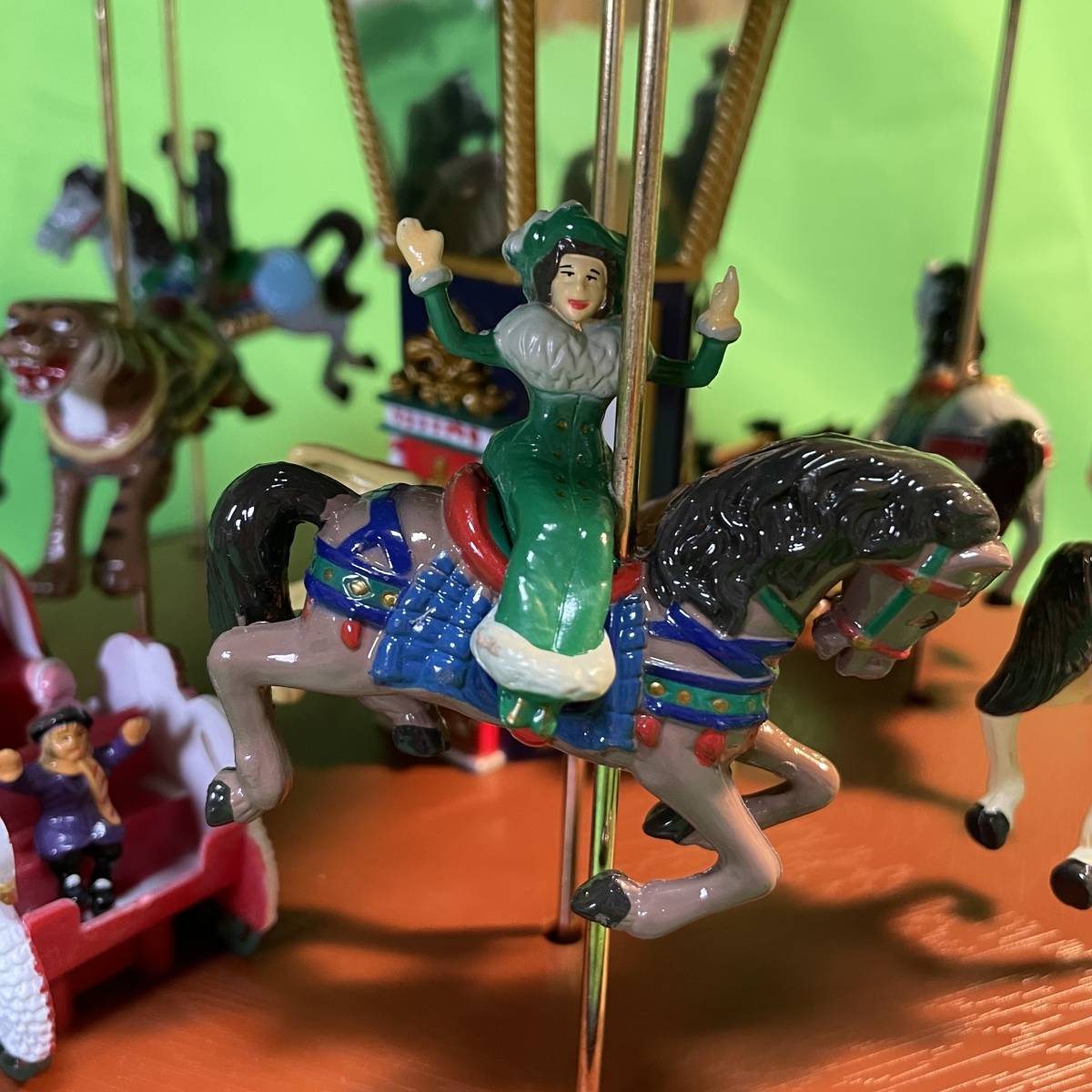 希少 ミスタークリスマス メリーゴーランド ゴールドレーベル 希少 ミスタークリスマス メリーゴーランド ゴールドレーベル