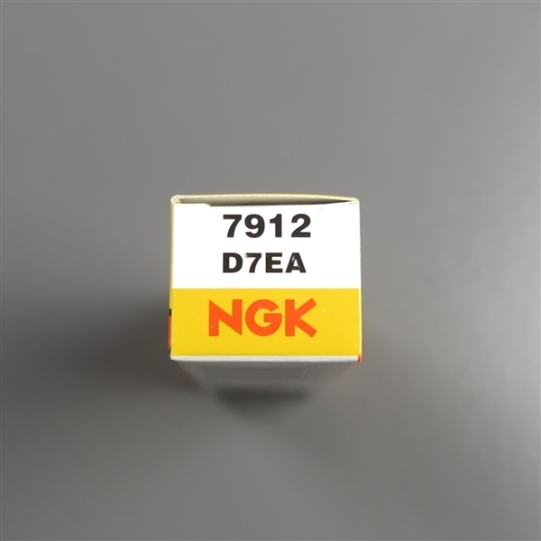 ◇NGK レジスタープラグ D7EA T/ネジ型 展示品 ネジ径/12mm/ネジ長/19mm/HEX18 (D7EA-1-C004)_画像2