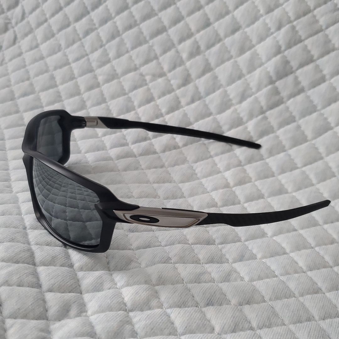 OAKlEY CARBON SHIFT オークリー カーボンシフト サングラス 高い素材