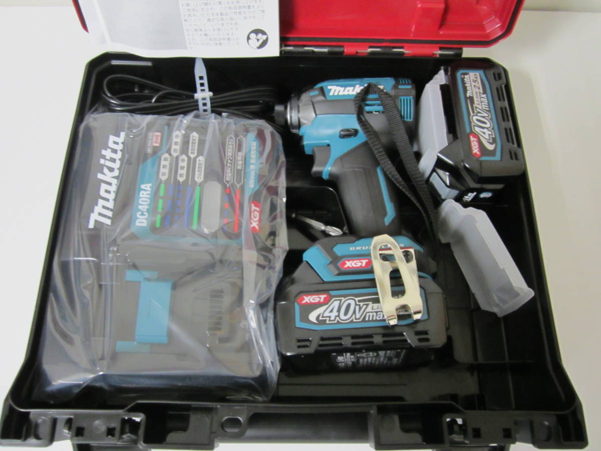 未使用 makita 充電式インパクトドライバ TD002GRDX Blue 40V max 2.5