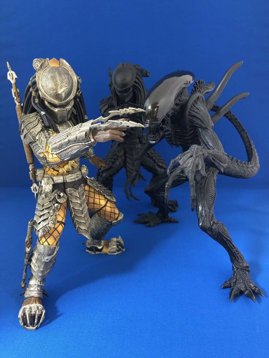 エイリアン VS プレデター リアルフィギュア 3体セット AVP 高さ約26cm