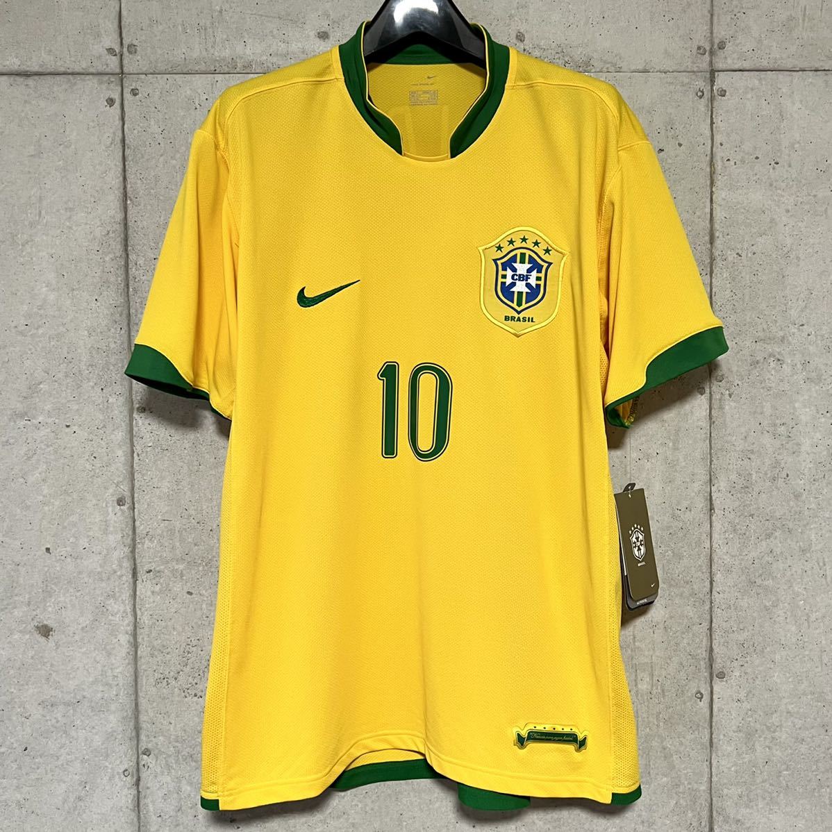 新品/タグ付き】2006 ドイツW杯 ブラジル代表 ロナウジーニョ 新品/タグ付き】2006 ドイツW杯 ブラジル代表 ロナウジーニョ