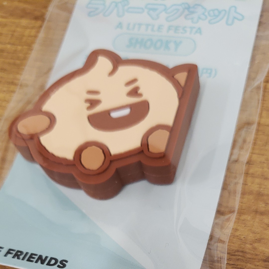 BT21 オリジナルラバーマグネット　SHOOKY