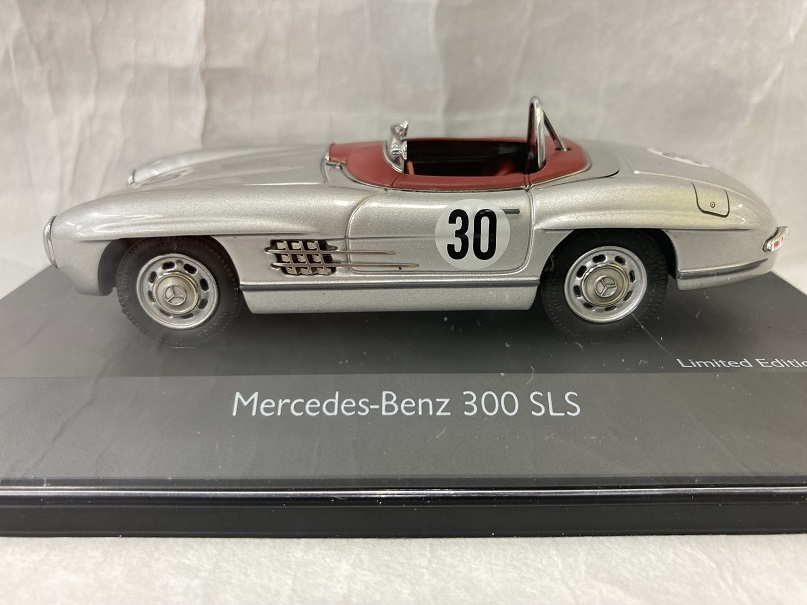 シュコー1/43 メルセデスベンツ 300SLS 1957 #30 (Schuco)　新品