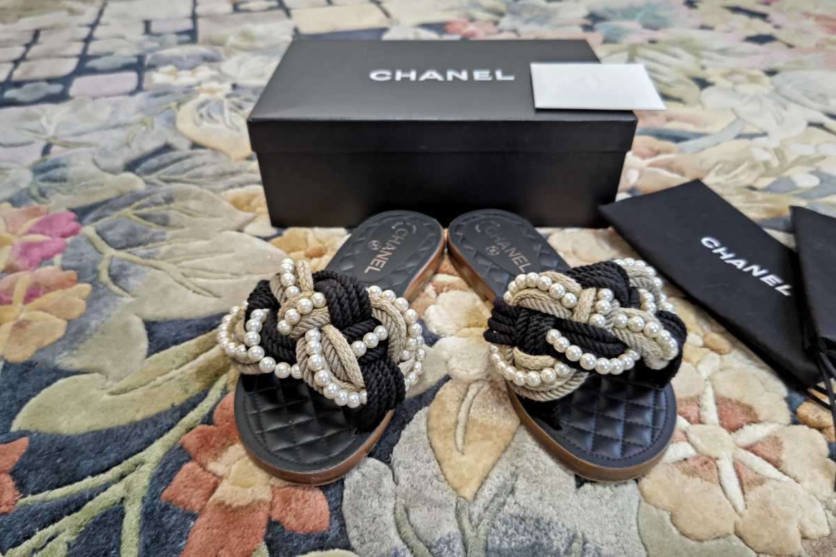 ☆希少ＣＨＡＮＥＬ シャネル パール×リボン☆サンダル 36 美品