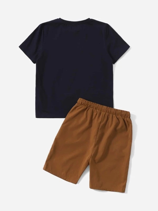【新品未使用】120サイズ　2点セット　 グラフィック Tシャツ＆ショートパンツ　　 男の子　パーカー　Tシャツ　ハーフパンツ　ズボン_画像2