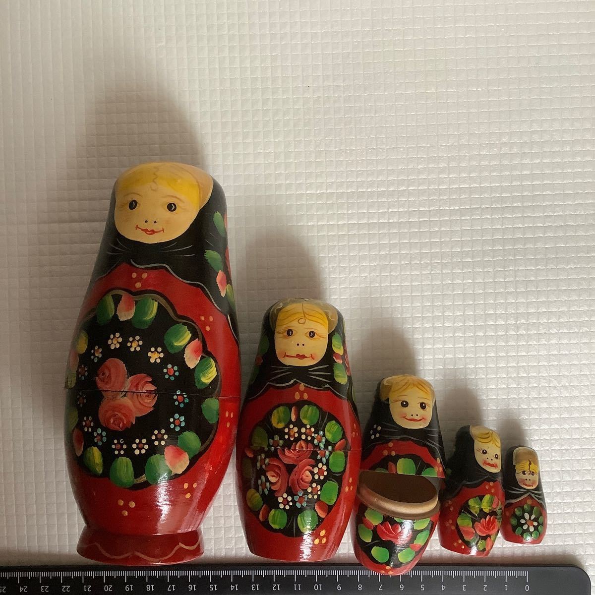 5姉妹　マトリョーシカ 木製 マトリョーシカ人形 民芸品  民族　マトリョシカ 工芸品