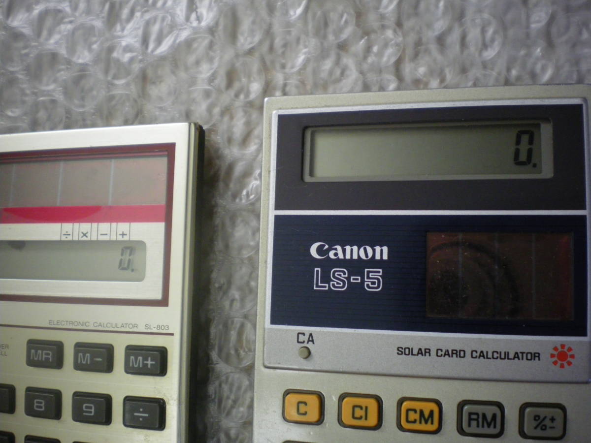 * Showa Retro :Canon Canon solar calculator LS-5. Casio SL-803 pocket size thin type, all country outside fixed form 300 jpy shipping possibility 