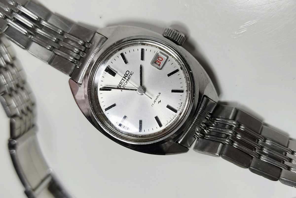 セイコー SEIKO AUTOMATIC 2205-0050 17JEWELS Date 稼働品 腕時計◆アンティーク・レトロ ビンテージ希少！_画像2