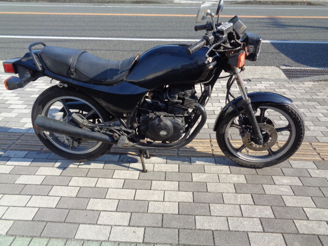 kawasaki GPz250 カワサキ　ベルトドライブ　長期保管品で不動　ジャンク　倉庫整理　売り切り_画像1