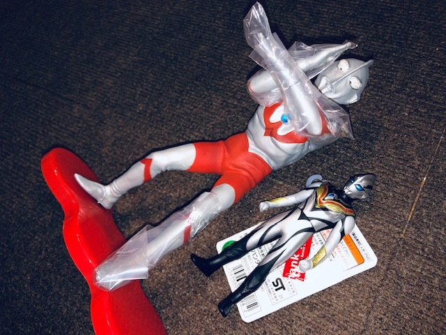 少年リック限定版　ウルトラマン (Aタイプ) スペシウム光線ポーズ LED発光Ver._開封済美品です　トリガーは付属しません。