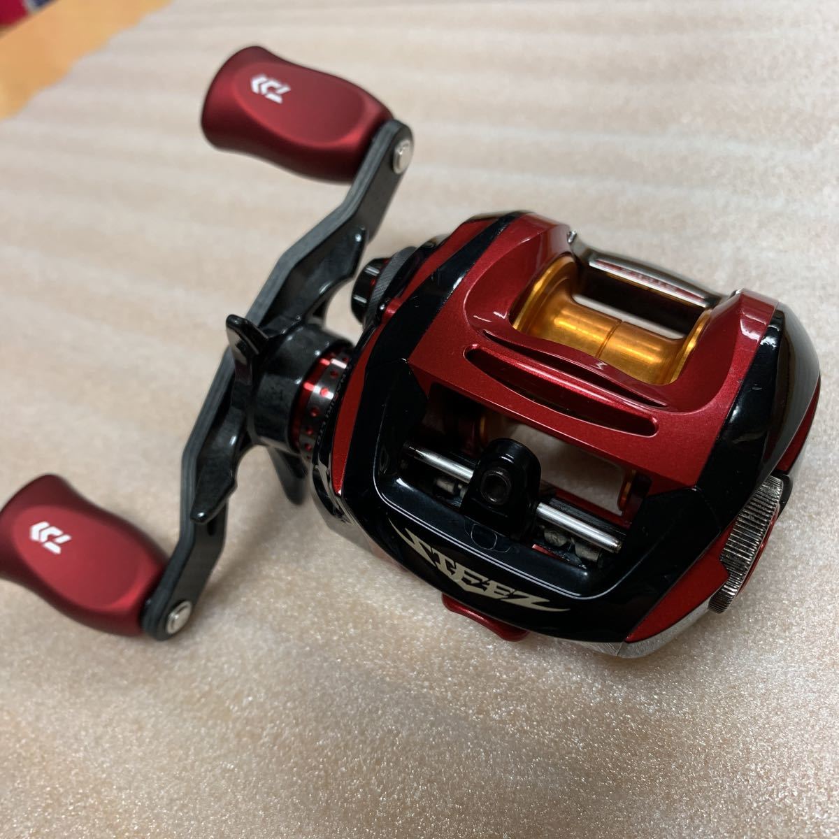 ダイワ スティーズ リミテッド SV103H-TN DAIWA STEEZ LTD limited カスタム　RCS90カーボンハンドル　SV103 スプール　アイズファクトリー_画像1