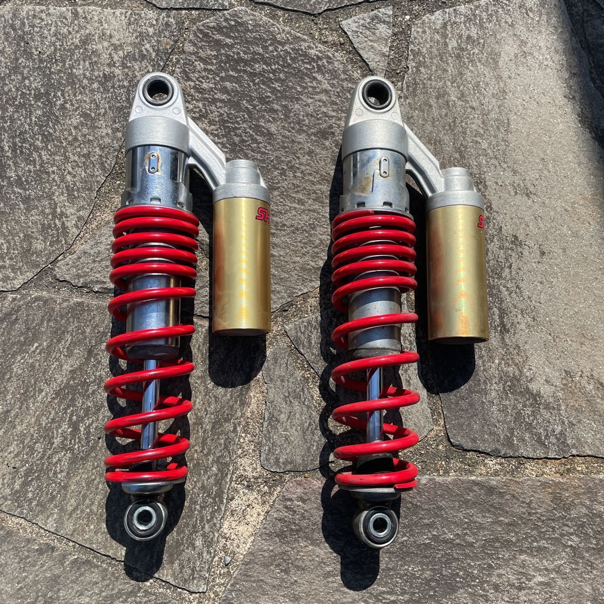 CB400SF NC39 NC42 リアサス 赤 | accentdental.com.au