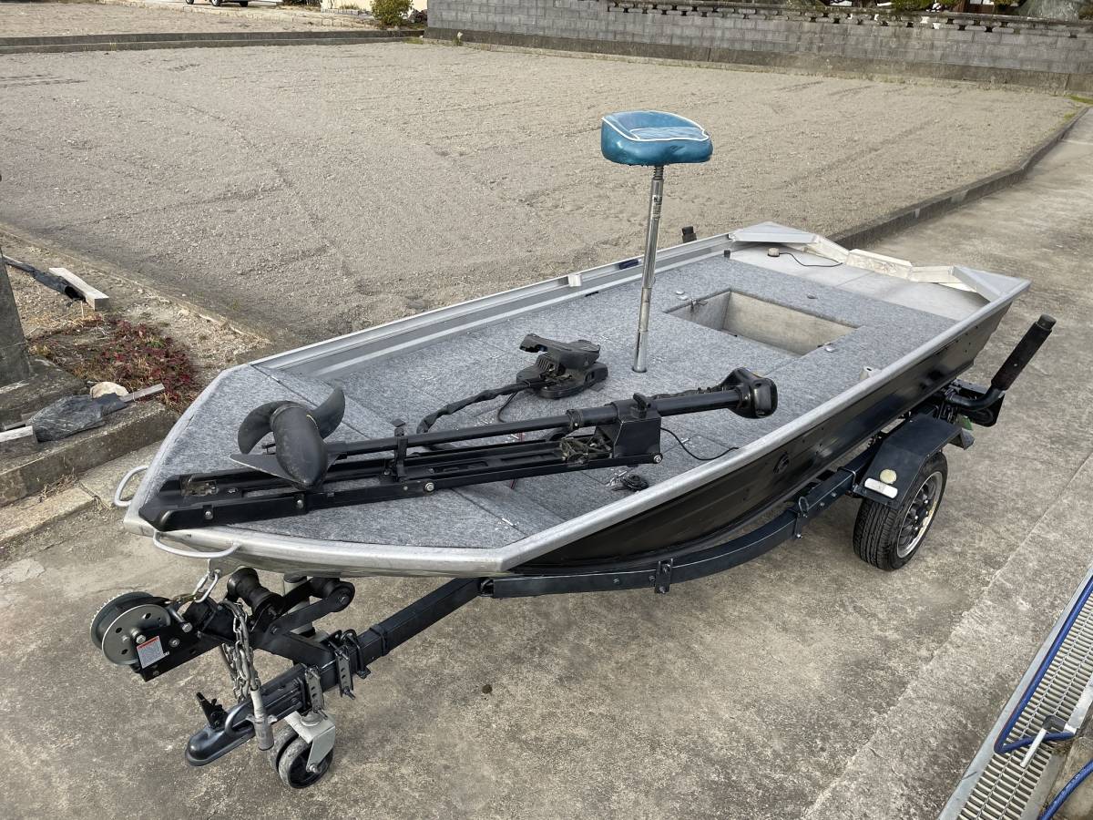 Yahoo!オークション - 屋内保管 クイントレックス E-12 船体・軽 Yahoo!オークション - 屋内保管 クイントレックス E-12 船体・軽