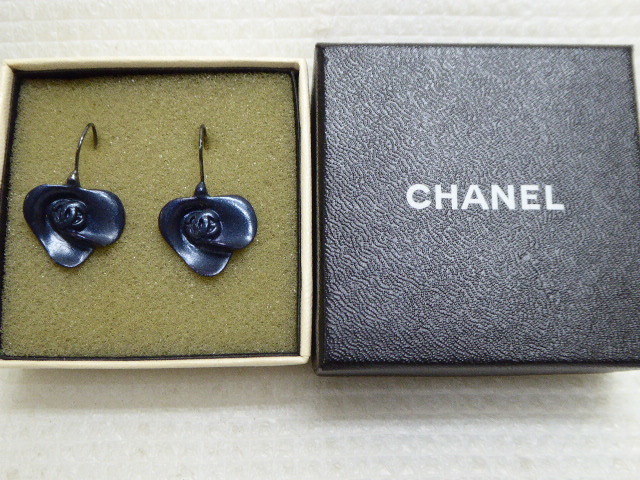 美品 CHANEL シャネル ヴィンテージ 01A メタリック 花びら ハート型