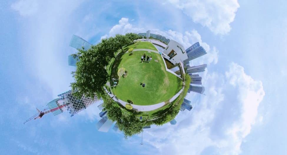 Insta360公式 ドローンの様な撮影 伸縮自在 軽く持ちやすい 超 Insta360公式 ドローンの様な撮影 伸縮自在 軽く持ちやすい 超