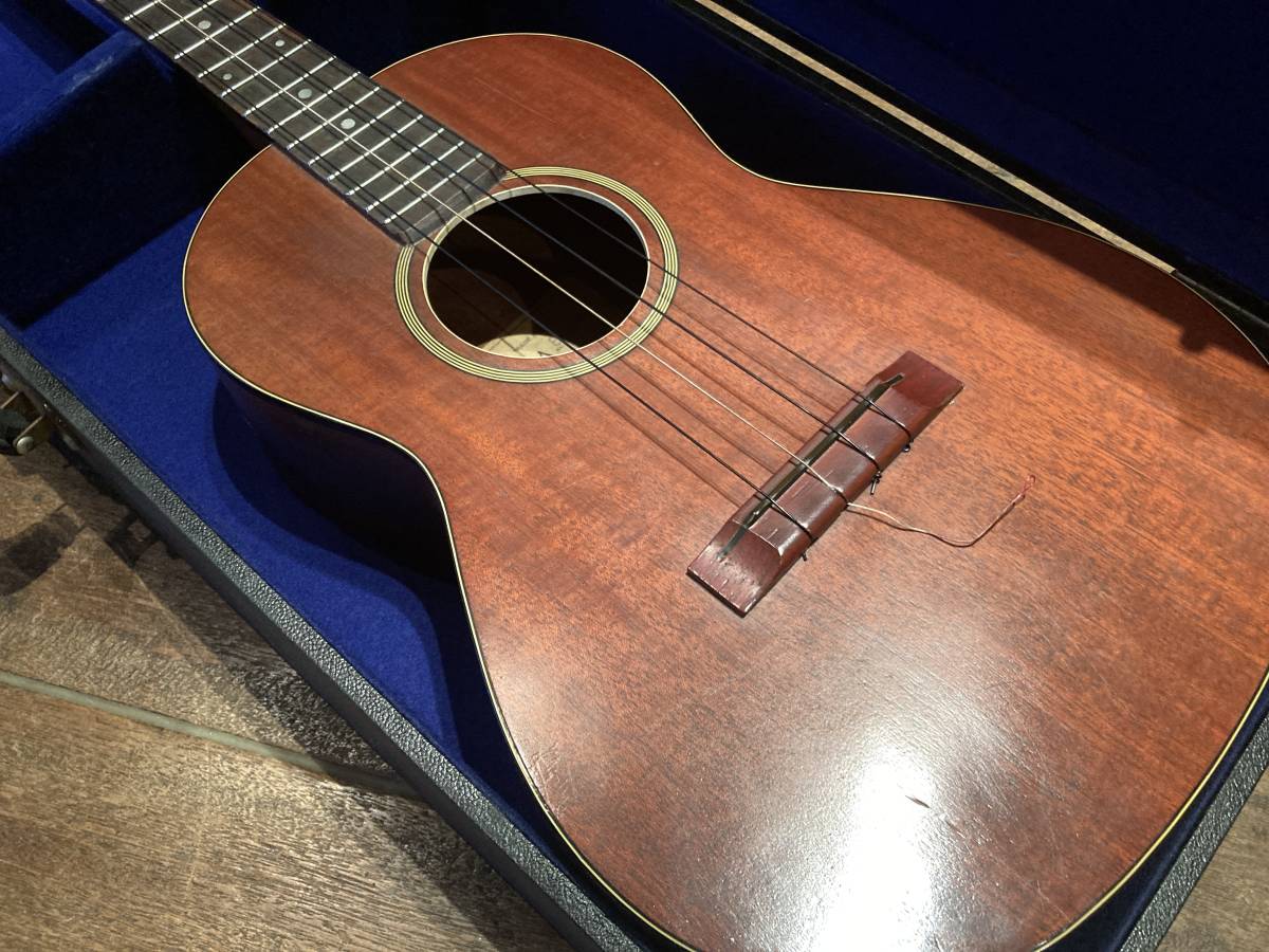 超安い品質 LUNA ウクレレ (バリトン) アコースティックギター