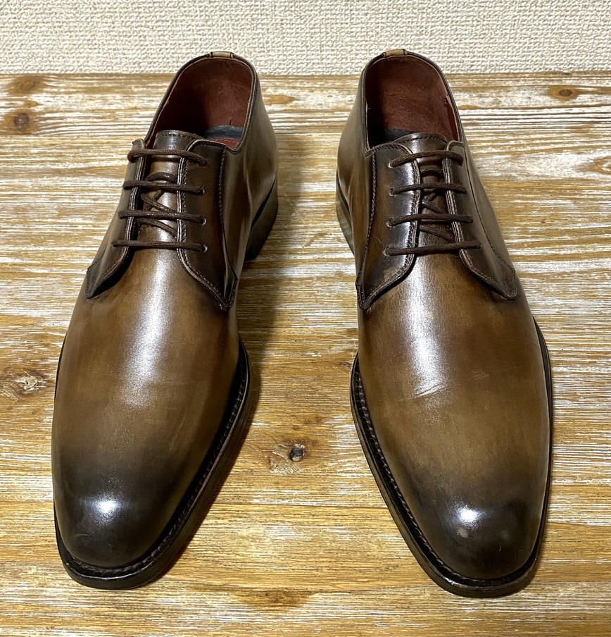 最大73%OFFクーポン MAGNANNI マグナーニ ホールカット 内羽根