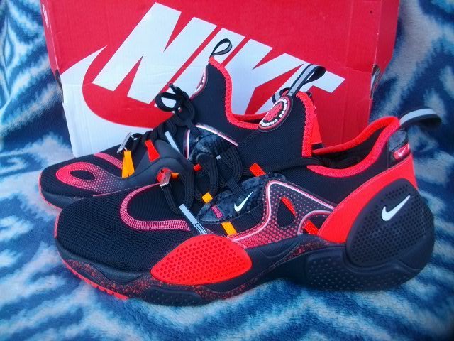 税込) NIKE ハラチ ライト 新品未使用 黒赤 US12 30cm QS AS E.D.G.E.
