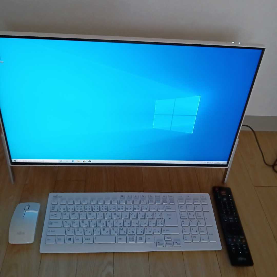 ☆FUJITSU ESPRIMO FH77/B1 FMVF77B1W Core i7-7700HQ メモリー8GB