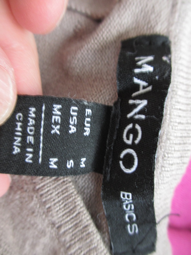 MANGO BASICSマンゴ長袖カットソーカーキ立体ドット柄Mサイズ相当_画像6