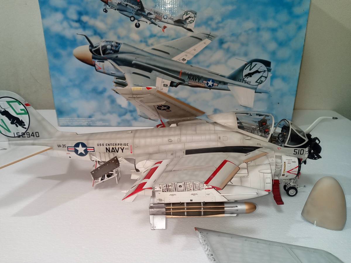 完成品】1/32 A-6A イントルーダー プラモデル 完成品】1/32 A-6A イントルーダー プラモデル