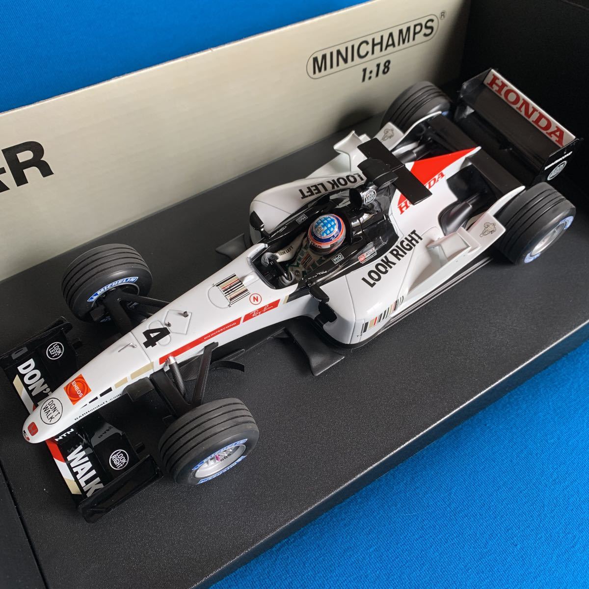 ミニチャンプス 1/18 BAR ホンダ ショーカー 2005 佐藤琢磨 detalles