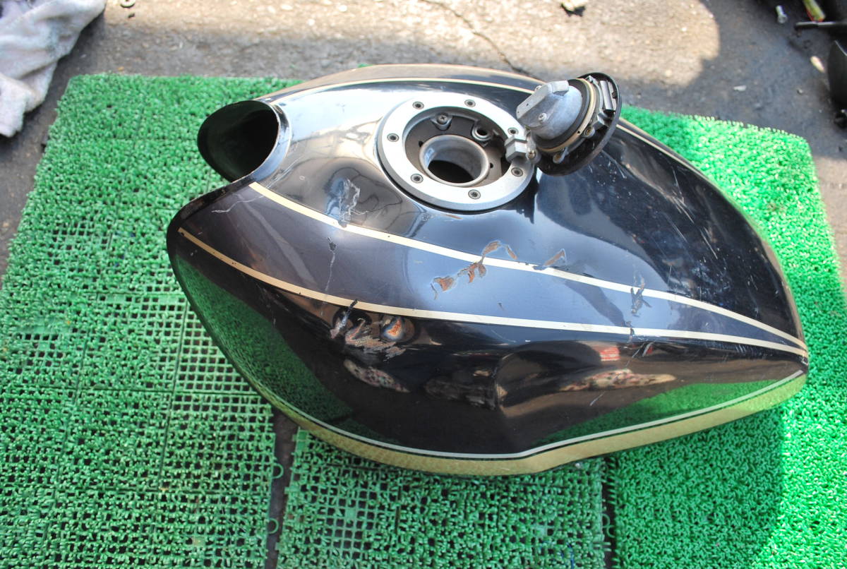 ゼファー400 燃料タンク 修復ベース R305 alquranzaenuddin.ponpes.id