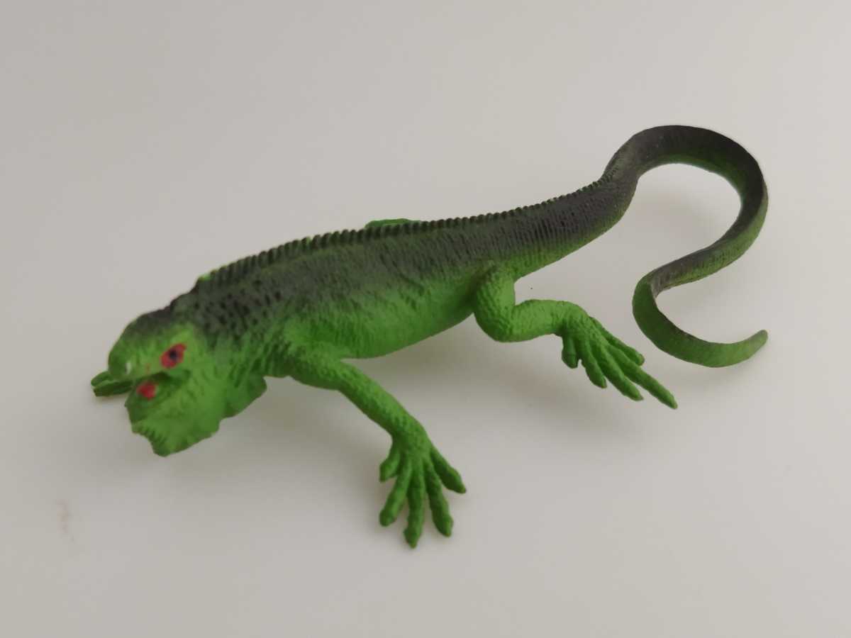 イグアナ　いぐあな　iguana　緑　グリーン　ミドリ　　フィギュア　置物　置き物　飾り物　飾り_画像2
