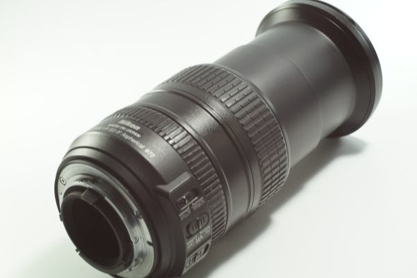 alpha-27《 外観◎ レンズ◎ 動作◎》手振れ補正搭載 NIKON AF-S NIKKOR 18-200mm F3.5-5.6 VR G ED ニコン Fマウント　出22-5-7_画像4