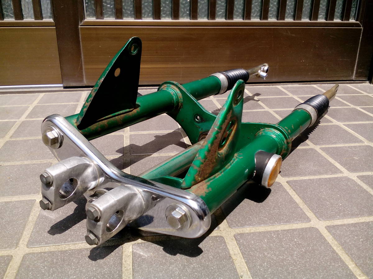 ホンダ純正フロントフォーク 緑 ダックス ST50/70 当時物 ホンダ純正フロントフォーク 緑 ダックス ST50/70 当時物