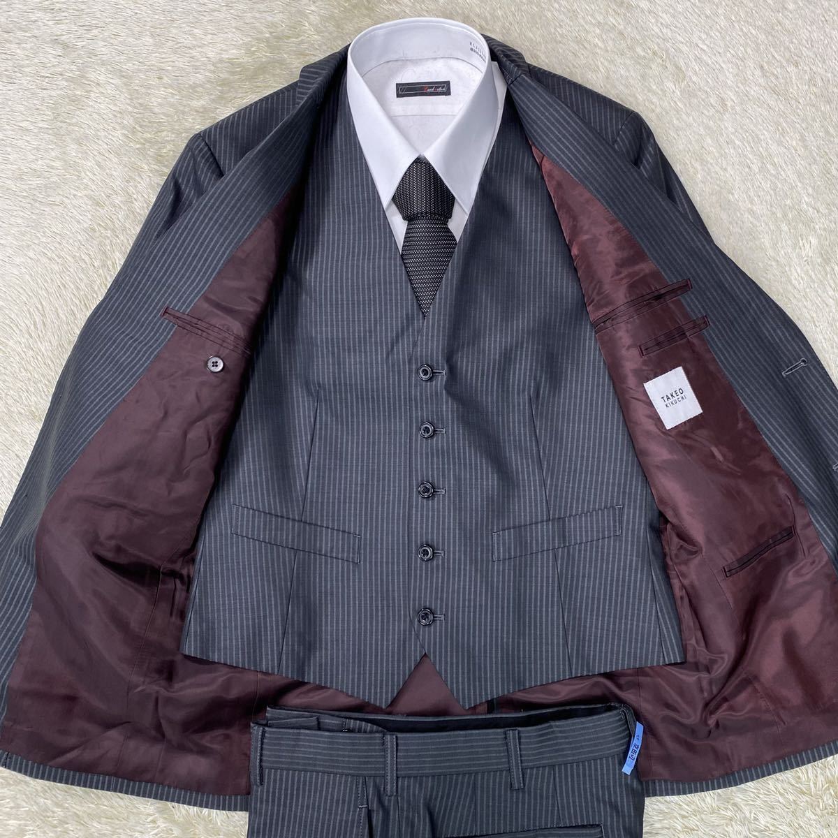 タケオキクチ【圧巻の3ピース】TAKEO KIKUCHI スーツ セットアップ タケオキクチ【圧巻の3ピース】TAKEO KIKUCHI スーツ セットアップ