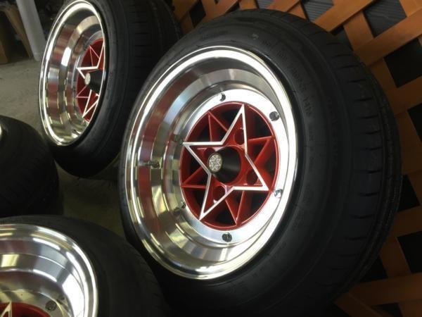 【復刻　スターシャーク】　14×9J　-26　14×10J　-39　4Ｈ-114.3　赤（RED)　175/60Ｒ14/185/55Ｒ14　タイヤセット_画像3