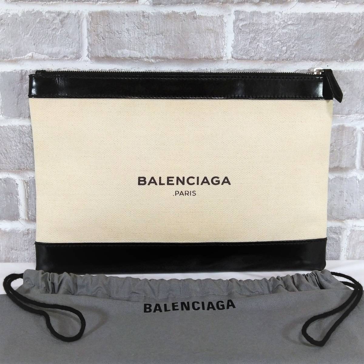 しくお⇆ Balenciaga - 2回のみ使用 美品バレンシアガクリップM