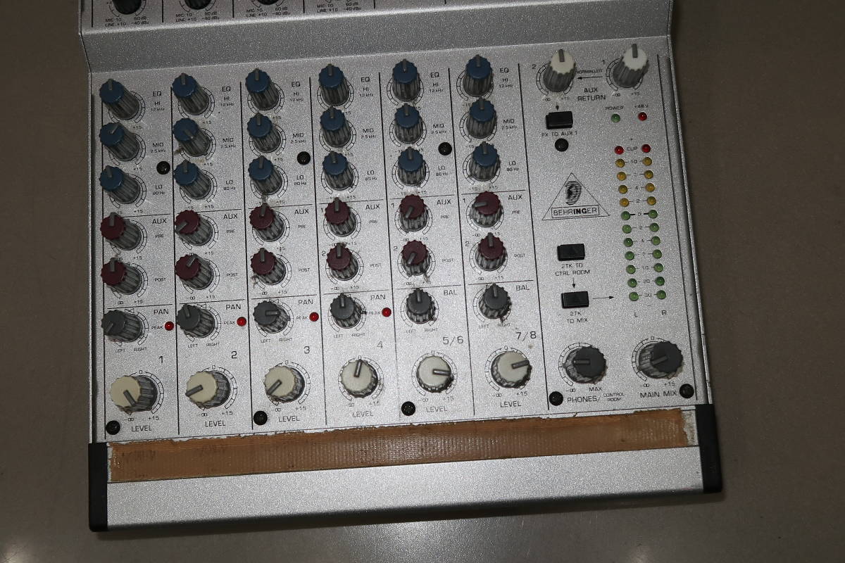 ■□1円～ジャンク ミサキー　BEHRINGER EURORACK MX802A□■_画像3